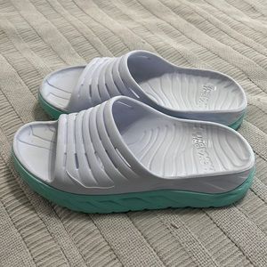 HOKA ONE ONE recovery slides